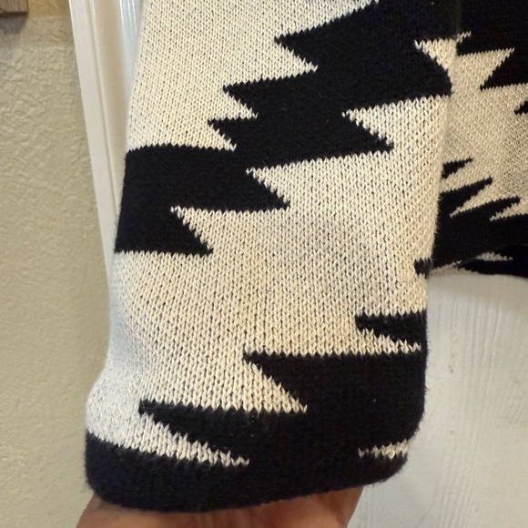 Chaps Black/White Geometric Aztec Cotton Knit Button front Cardigan Sweater XL - Picture 5 of 14